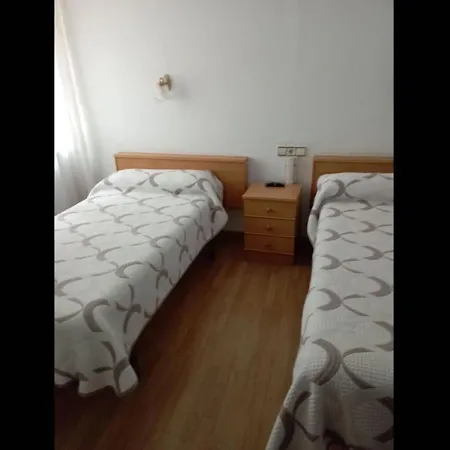 Affittacamere In - Double And Single - Pension Oria 3 *